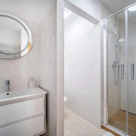 Ve Stredu Deni * 포데브라디